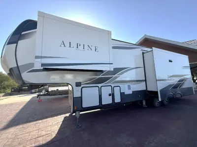 2021 Keystone Alpine 3120RS photo 7