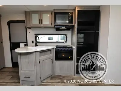 2024 Keystone Coleman Lantern 295QBWE photo 9