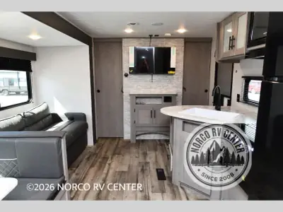 2024 Keystone Coleman Lantern 295QBWE photo 6