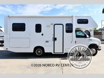 2016 Thor Motor Coach Majestic 23A photo 3