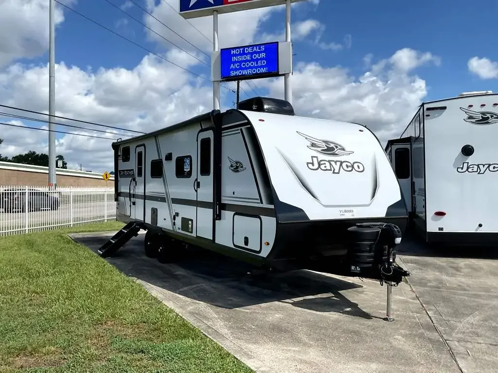 2027 Jayco Jay Feather 25BH exterior
