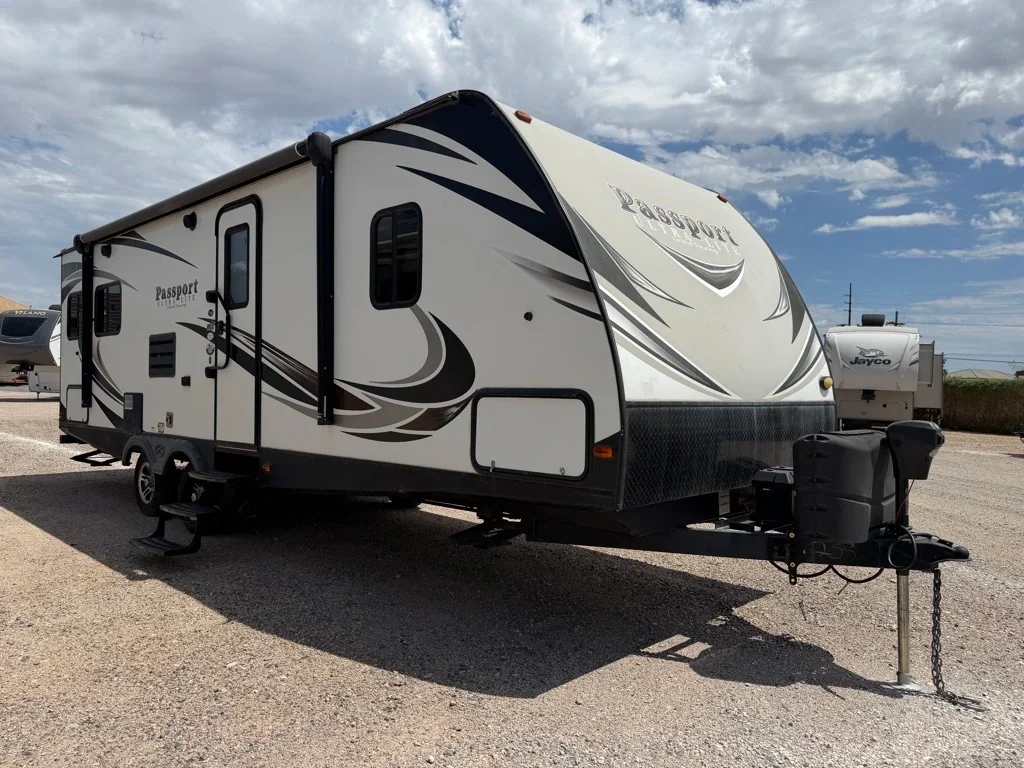 2017 Keystone PASSPORT 2520RL exterior