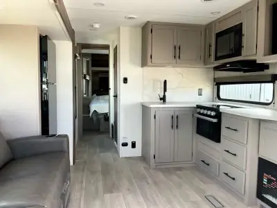 2027 K-Z Connect C271RL photo 9