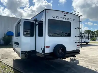 2027 K-Z Connect C271RL photo 35