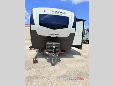 2027 Forest River Rockwood Mini Lite 2523MBR photo 6