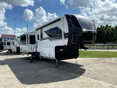2027 Jayco North Point 310RLTS photo 3