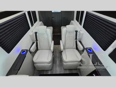 2026 Ogv Luxury Coach V-Cruise 10OBA AWD photo 32