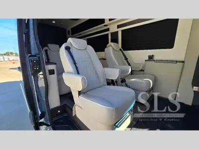 2026 Ogv Luxury Coach V-Cruise 10OBA AWD photo 27