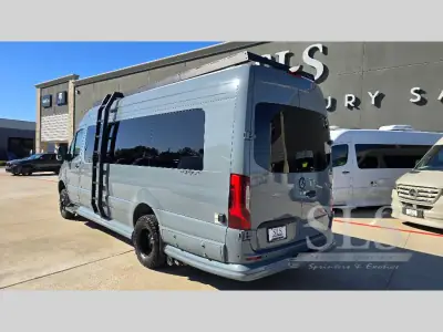 2026 Ogv Luxury Coach V-Cruise 10OBA AWD photo 8