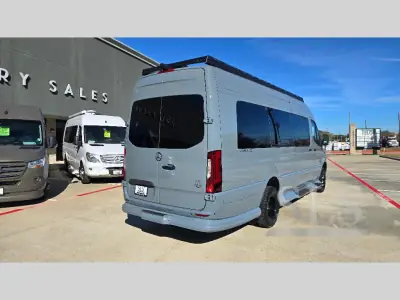 2026 Ogv Luxury Coach V-Cruise 10OBA AWD photo 3