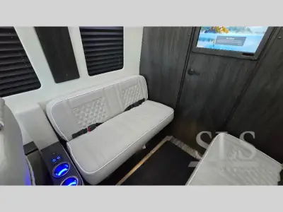 2026 Ogv Luxury Coach V-Cruise 10OBA AWD photo 40