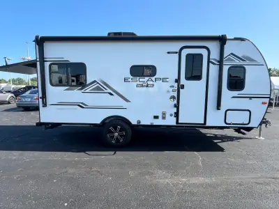 2023 K-Z ESCAPE HATCH E17 photo 10