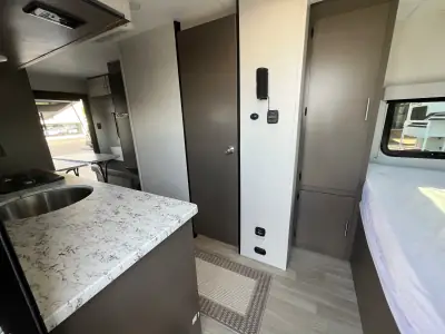 2023 K-Z ESCAPE HATCH E17 photo 12