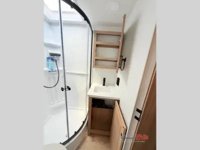 2027 Forest River Rockwood Mini Lite 2109S photo 13