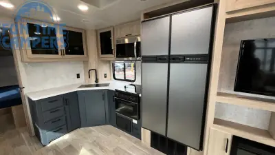 2023 Winnebago VOYAGE 2831RB photo 18