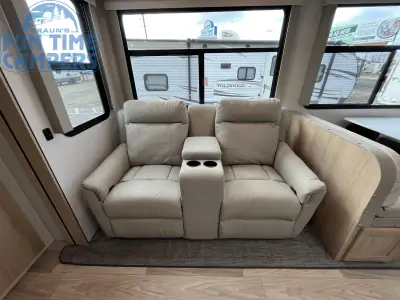 2023 Winnebago VOYAGE 2831RB photo 12