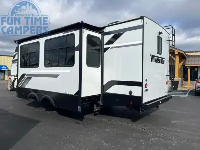 2023 Winnebago VOYAGE 2831RB photo 4