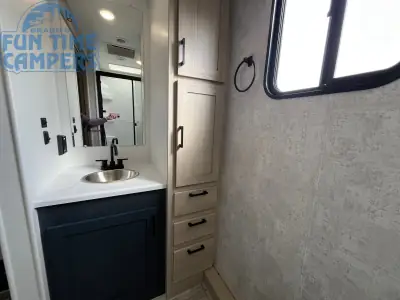 2023 Winnebago VOYAGE 2831RB photo 30