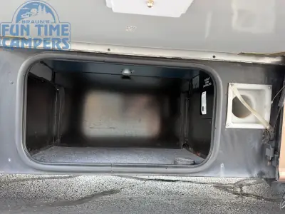 2014 Winnebago VIEW 24G photo 9
