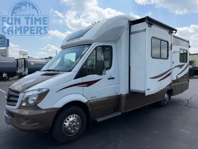 2014 Winnebago VIEW 24G photo 3