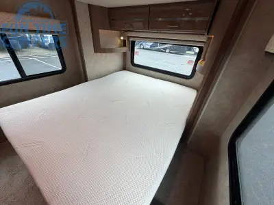 2014 Winnebago VIEW 24G photo 34