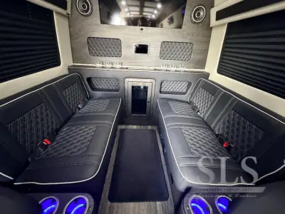 2027 Ogv Luxury Coach V-Drive 10OB photo 34