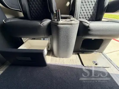 2027 Ogv Luxury Coach V-Drive 10OB photo 24