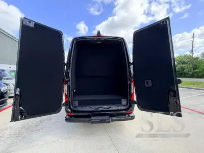 2027 Ogv Luxury Coach V-Drive 10OB photo 5