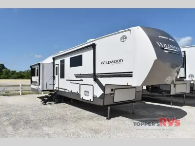 2027 Forest River Wildwood Heritage Glen 380WDR
