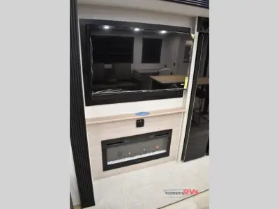 2027 Forest River Wildwood Heritage Glen 380WDR photo 22