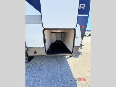 2027 Prime Time Tracer 235RK photo 34