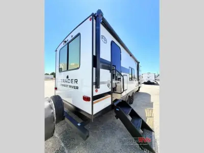 2027 Prime Time Tracer 235RK photo 3