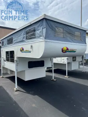 2006 Outfitter APEX 8
