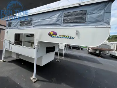 2006 Outfitter APEX 8 photo 7