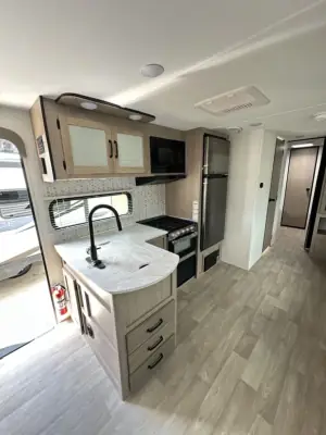 2026 Gulf Stream Conquest Lite Ultra-Lite 279BH photo 12