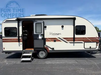 2024 Gulf Stream VISTA CRUISER 19ERD photo 8
