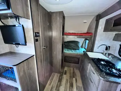2017 Winnebago WINNIE DROP WD170K photo 21