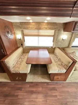 2013 Newmar Bay Star 3124 photo 16
