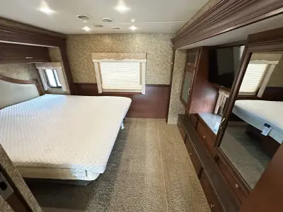 2013 Newmar Bay Star 3124 photo 17