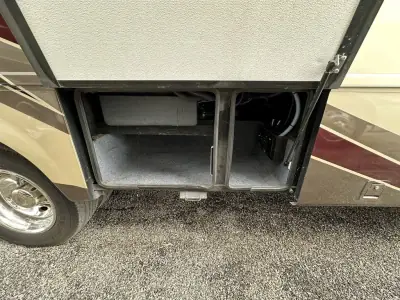 2013 Newmar Bay Star 3124 photo 6