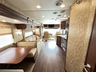 2013 Newmar Bay Star 3124 photo 11
