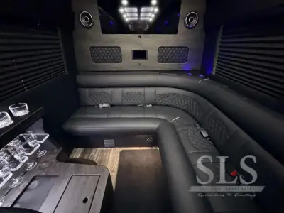 2027 Ogv Luxury Coach V-Drive 10RJ photo 38