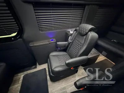 2027 Ogv Luxury Coach V-Drive 10RJ photo 33