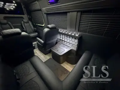 2027 Ogv Luxury Coach V-Drive 10RJ photo 43