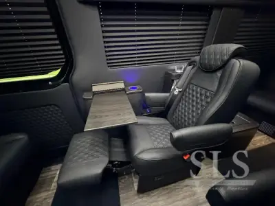 2027 Ogv Luxury Coach V-Drive 10RJ photo 34