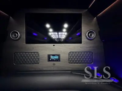 2027 Ogv Luxury Coach V-Drive 10RJ photo 42