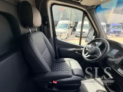 2027 Ogv Luxury Coach V-Drive 10RJ photo 15