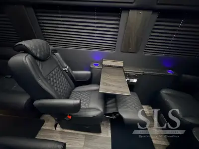 2027 Ogv Luxury Coach V-Drive 10RJ photo 36