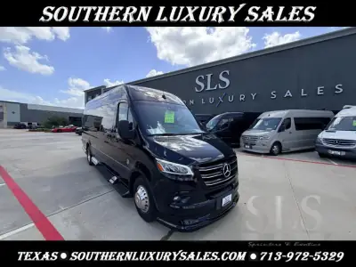 2027 Ogv Luxury Coach V-Drive 10RJ