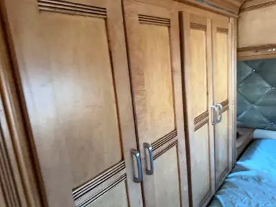 2015 Winnebago 30J photo 16